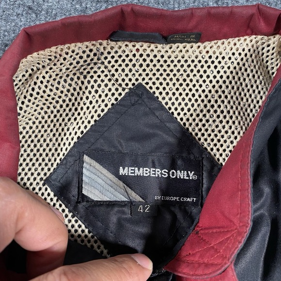 Black Jacket - Picture 4 of 11